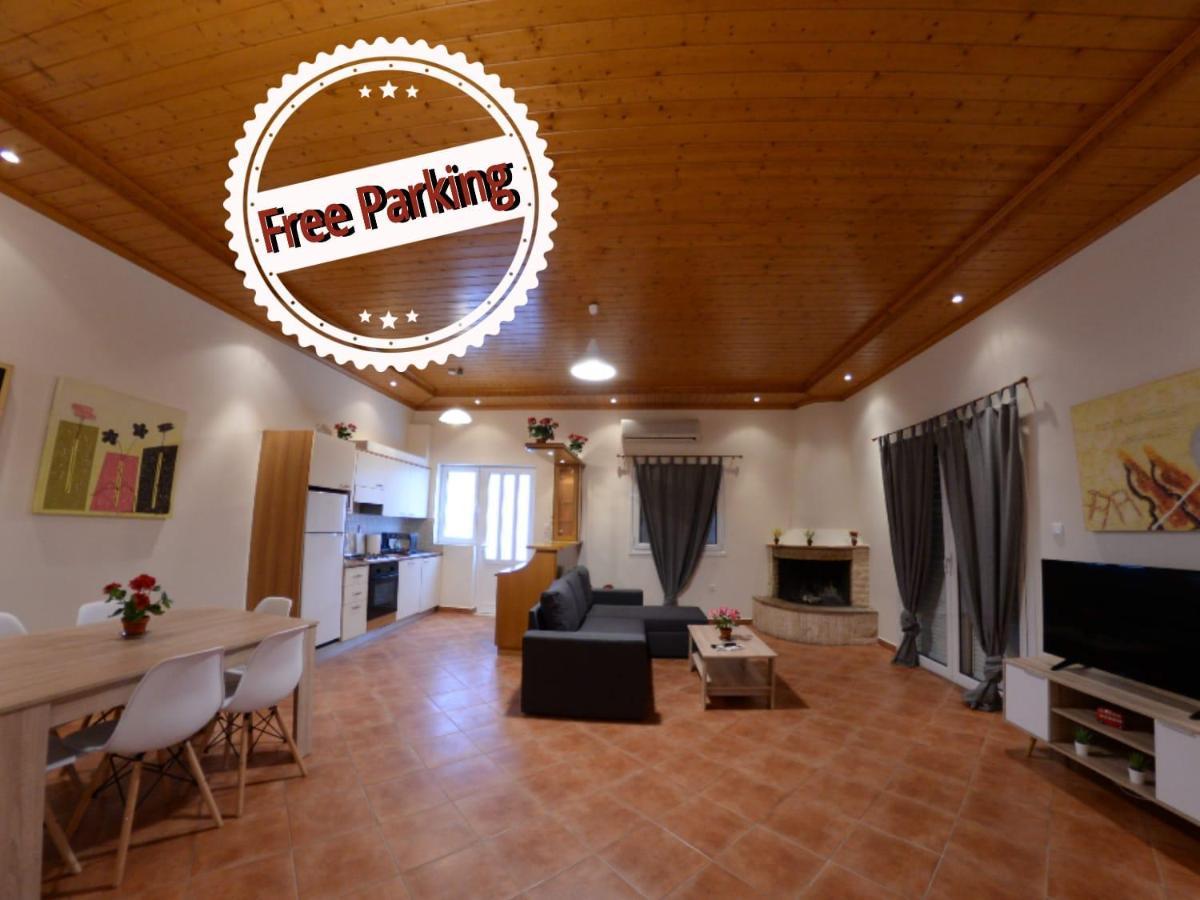 Patras Cozy Lodge Extérieur photo
