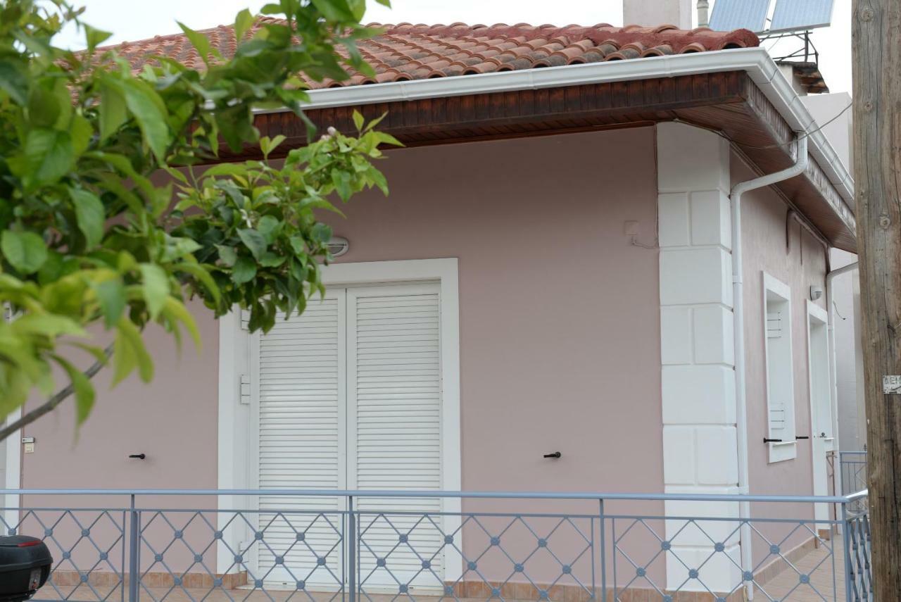 Patras Cozy Lodge Extérieur photo