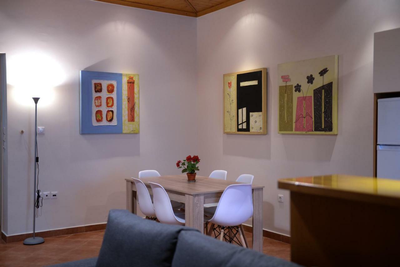 Patras Cozy Lodge Extérieur photo